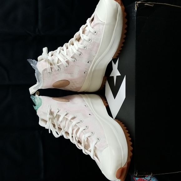 New Pink Converse Ladies 12 - Picture 8 of 10